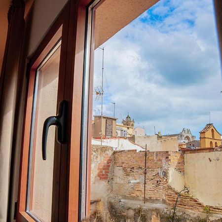 Apartamento 2 En La Muralla Romana Junto A La Catedral タラゴナ エクステリア 写真