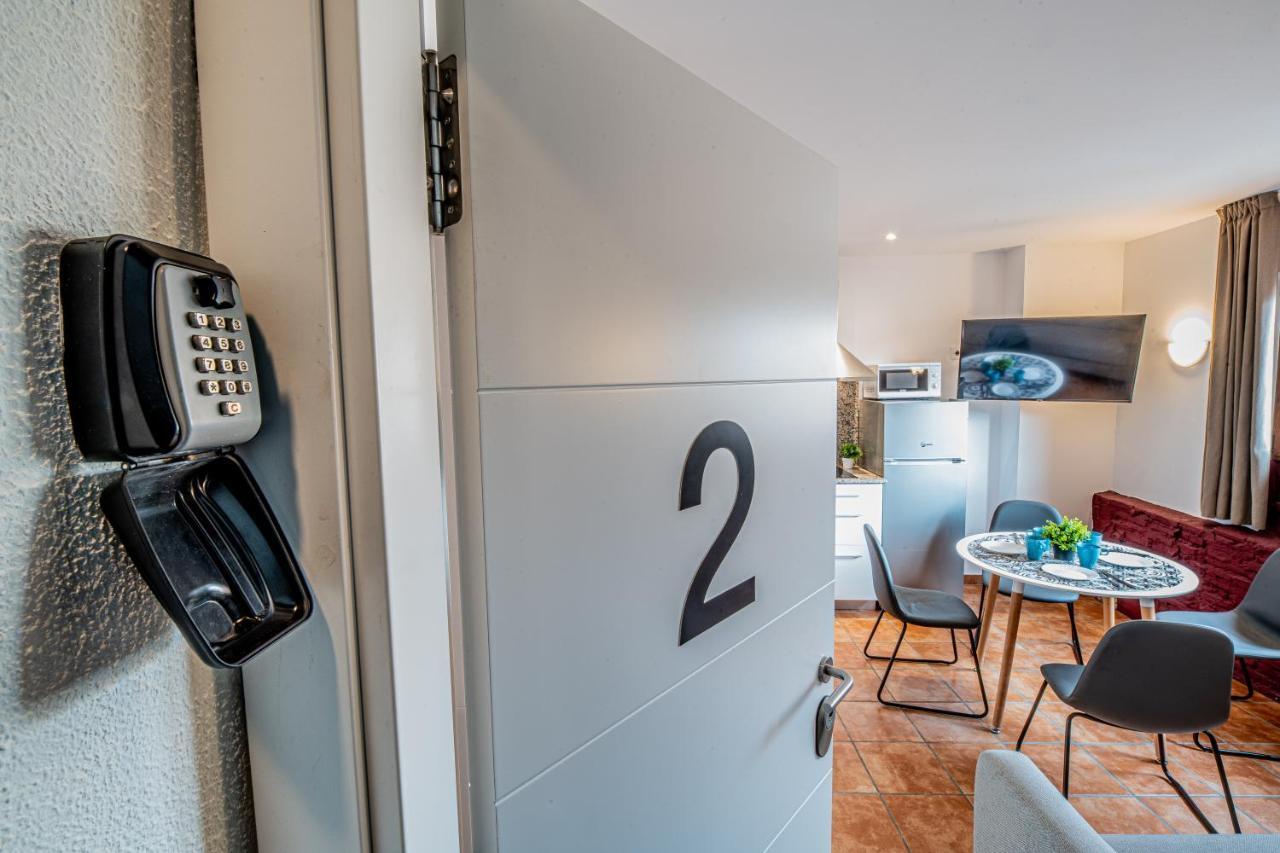 Apartamento 2 En La Muralla Romana Junto A La Catedral タラゴナ エクステリア 写真